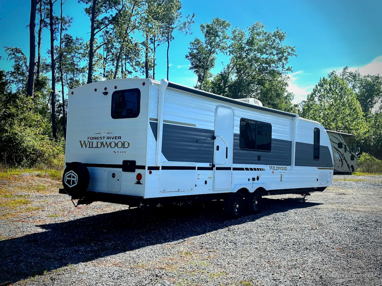 2026 Forest River Wildwood X-Lite 26ICE - Photo 3