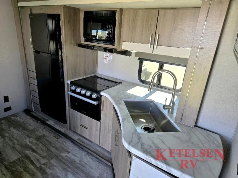 2023 Grand Design Imagine XLS 23BHE - Photo 4