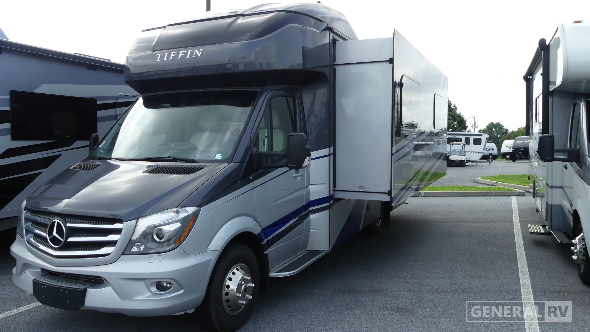 2019 Tiffin Wayfarer 24 FW - Photo 3