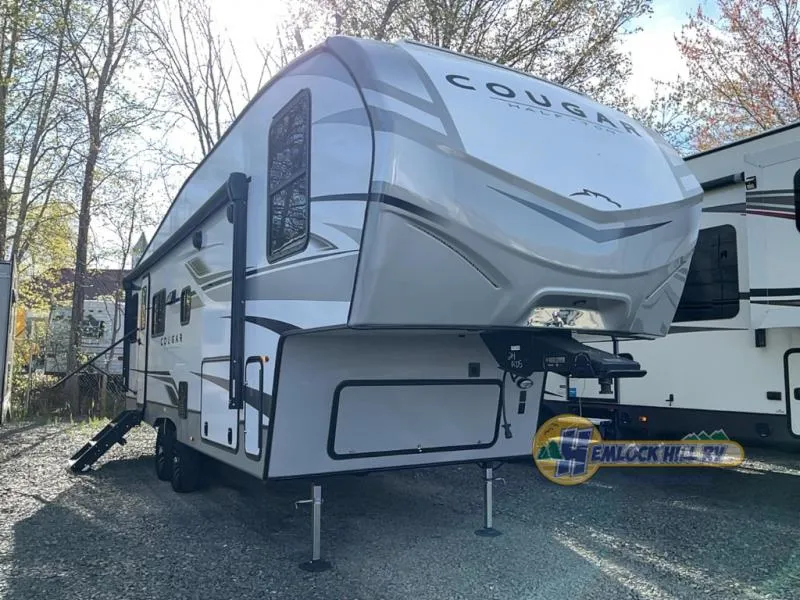 2023 Keystone Cougar Half-Ton 24RDS - Photo 2