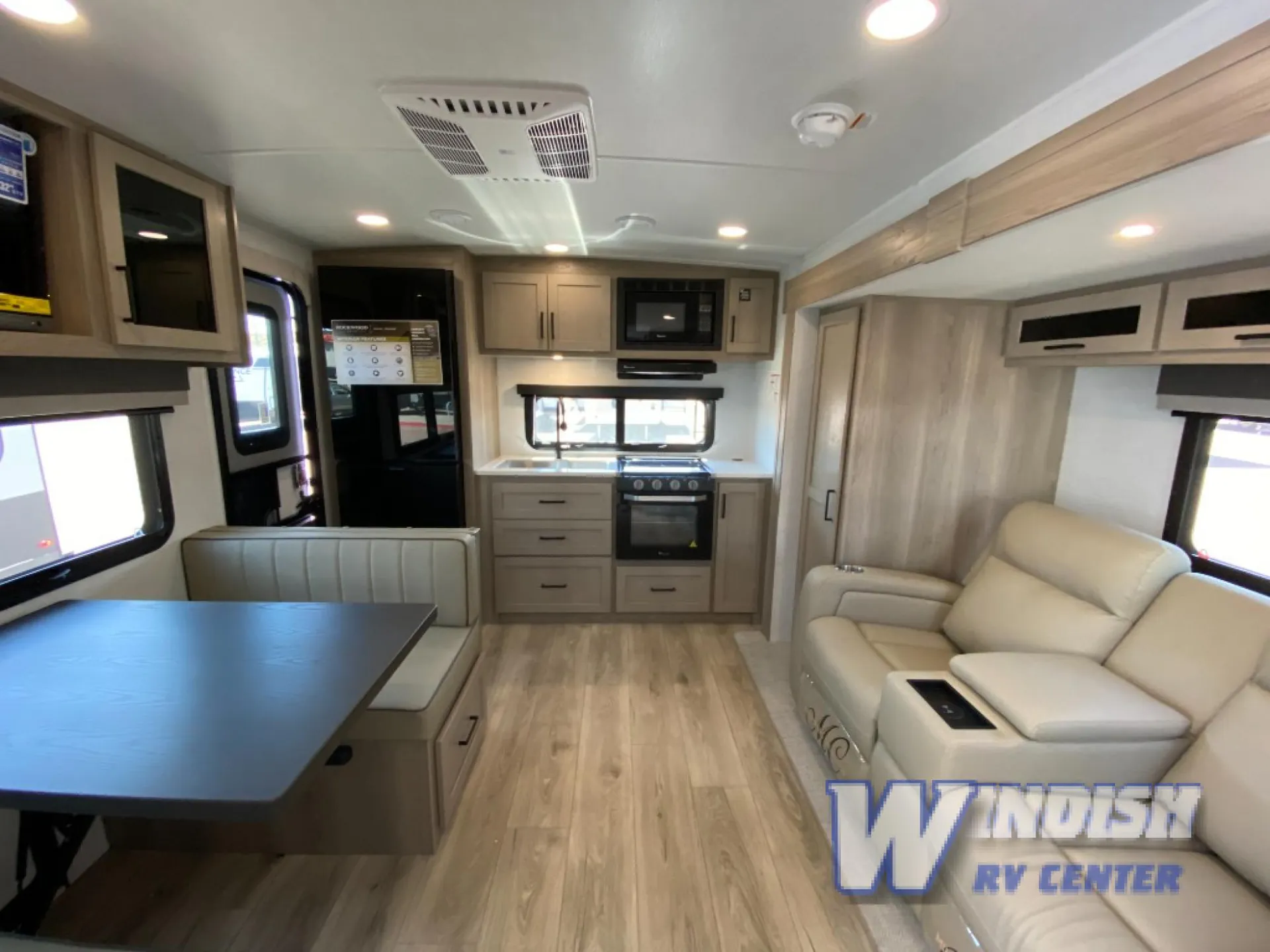 2026 Forest River Rockwood Mini Lite 2515S — Photo 6