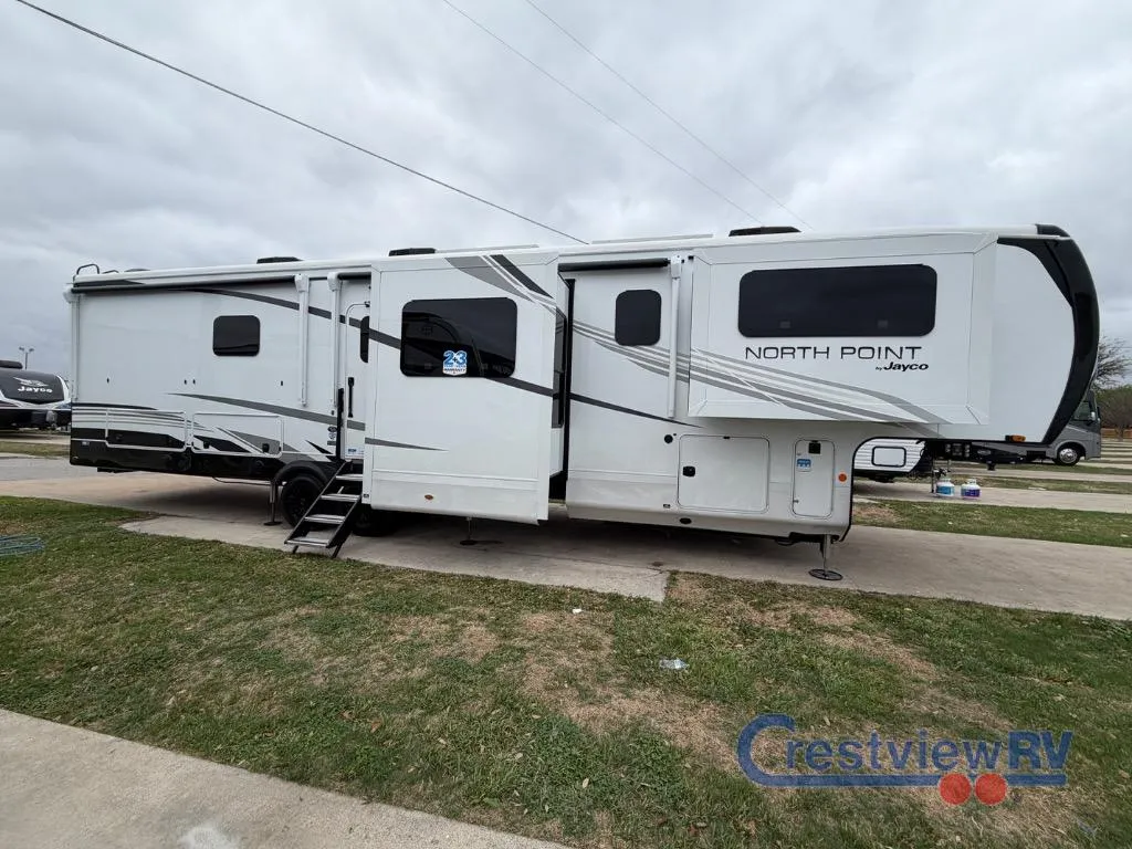 2026 Jayco North Point 382FLRB - Photo 3