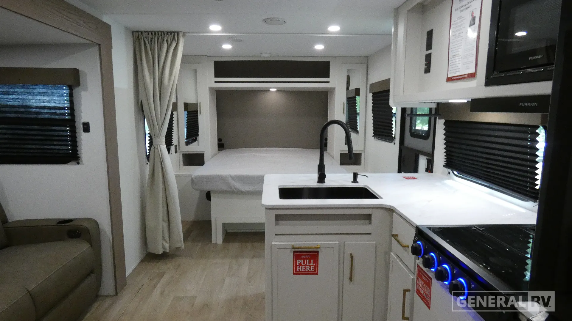 2027 Grand Design Transcend Xplor 23BHX - Photo 3