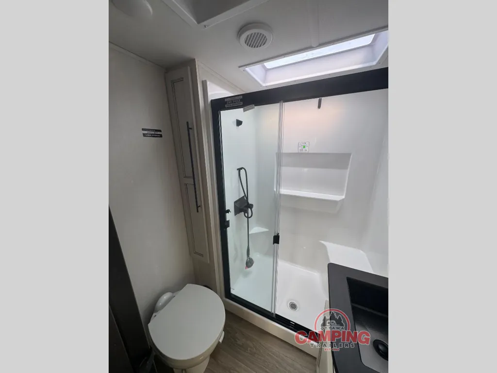 2027 Forest River Sabre 36FLX, Photos photo 12