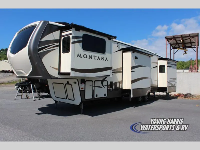 2017 Keystone RV Montana 3731FL - Photo 4