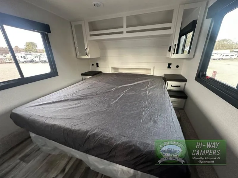 2026 Open Range RV Roamer 27RKSS - Photo 4