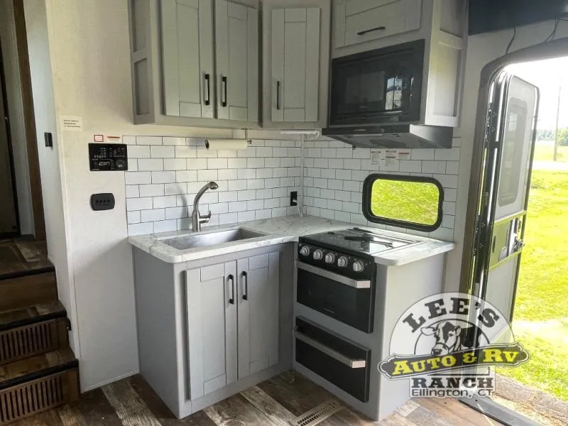 2020 Keystone Impact 311 - Photo 4