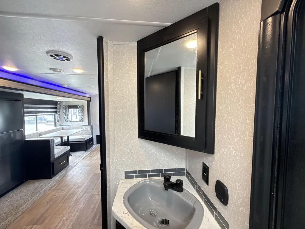 2022 Forest River Cherokee 274BRB, Photos photo 31