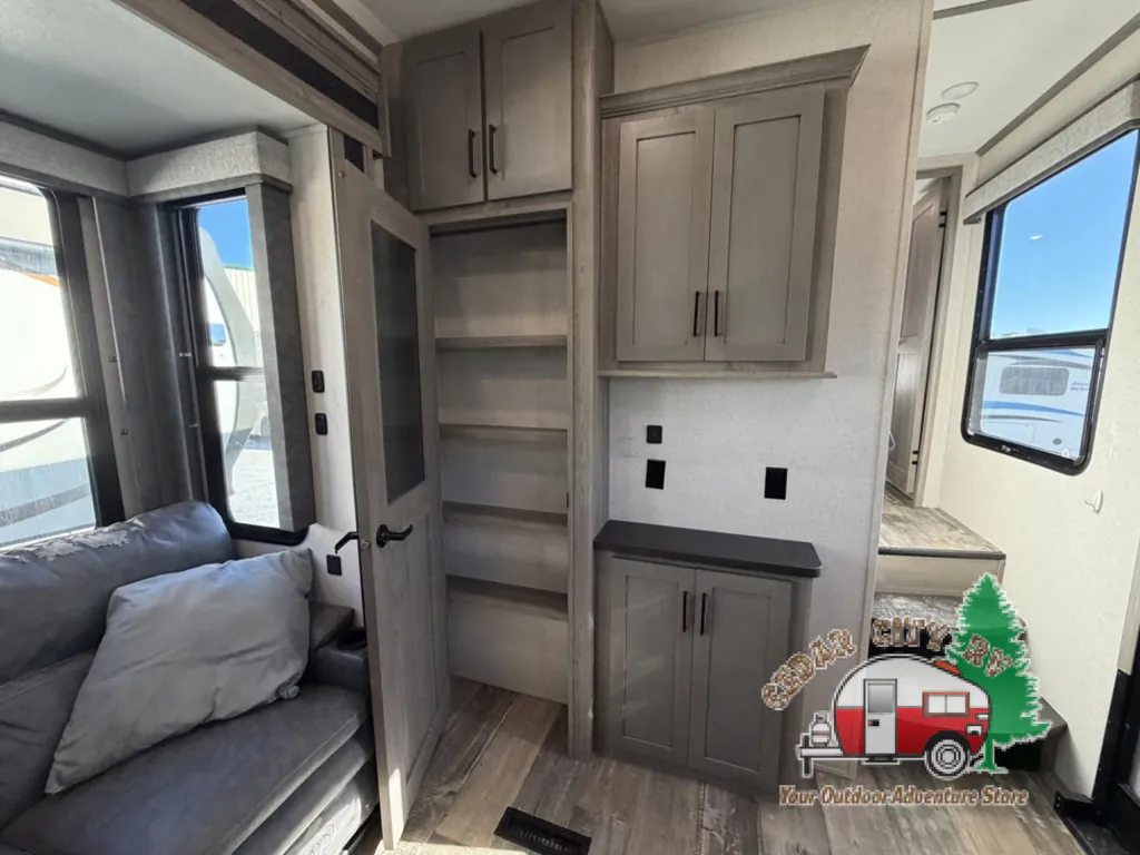 2021 Keystone Raptor 351, Photos photo 26