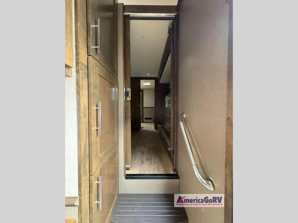 2018 VanLeigh RV Vilano 369FB, Photos photo 15