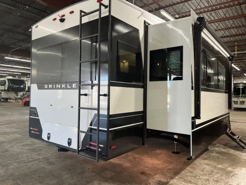 2026 Brinkley Model Z 3610 - Photo 3