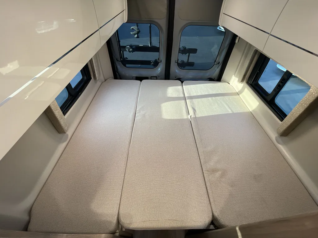 2022 Thor Motor Coach Tellaro 20AT, Photos photo 20