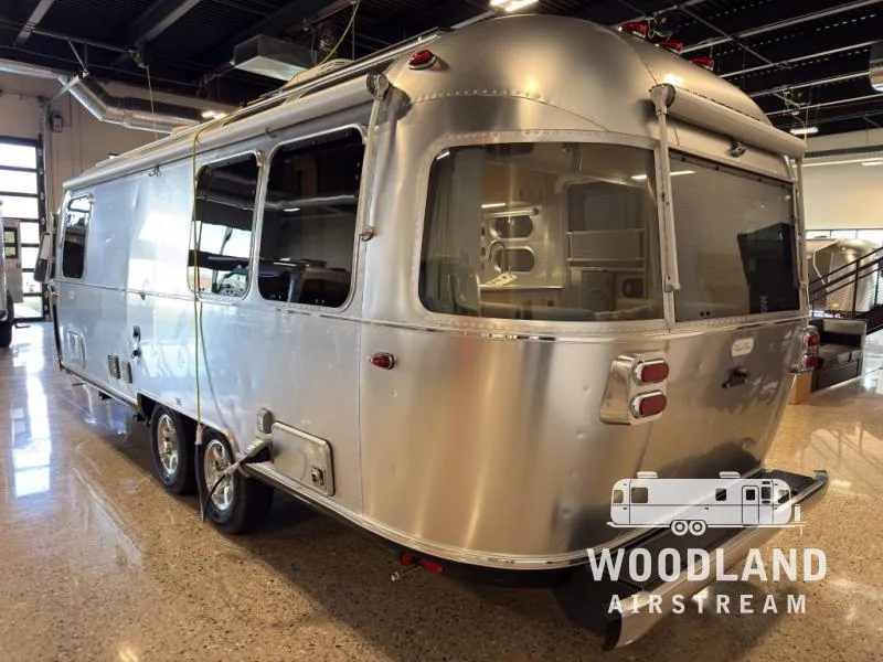 2026 Airstream Flying Cloud 25FB - Photo 4