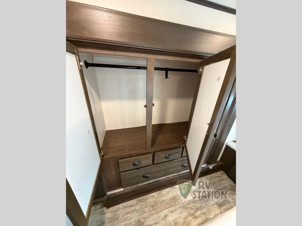 2022 Forest River XLR Nitro 35DK5, Photos photo 17