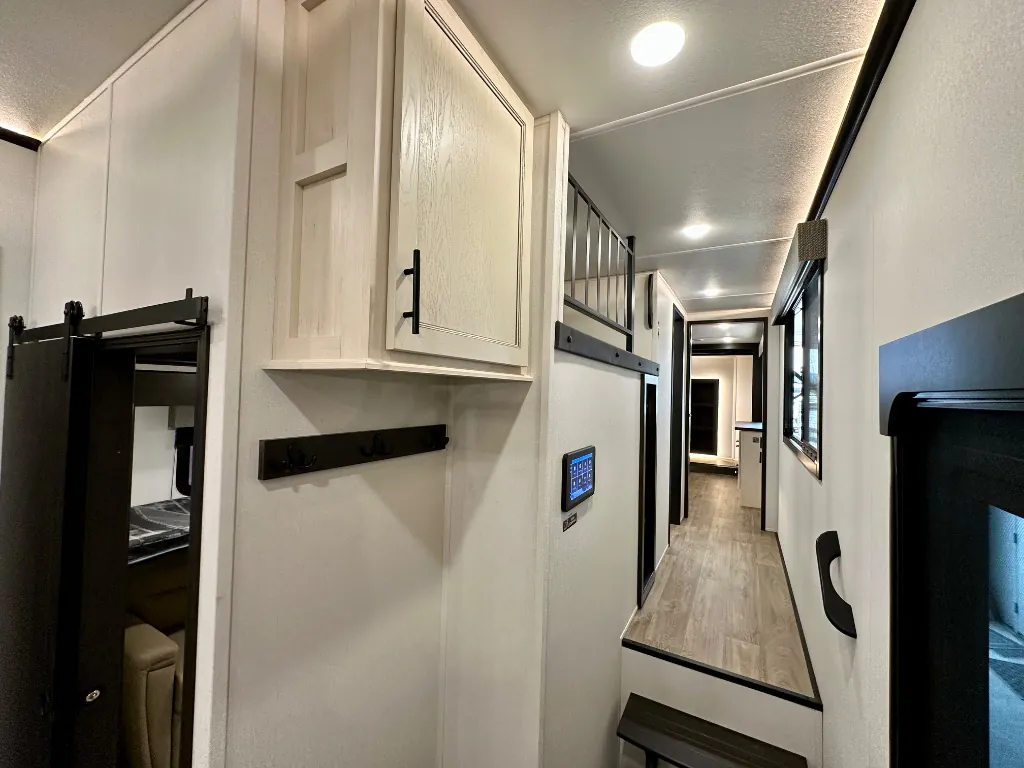 2027 Forest River Sabre 36FLX, Photos photo 30