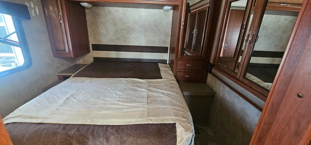 2015 Fleetwood Flair 26E, Photos photo 22