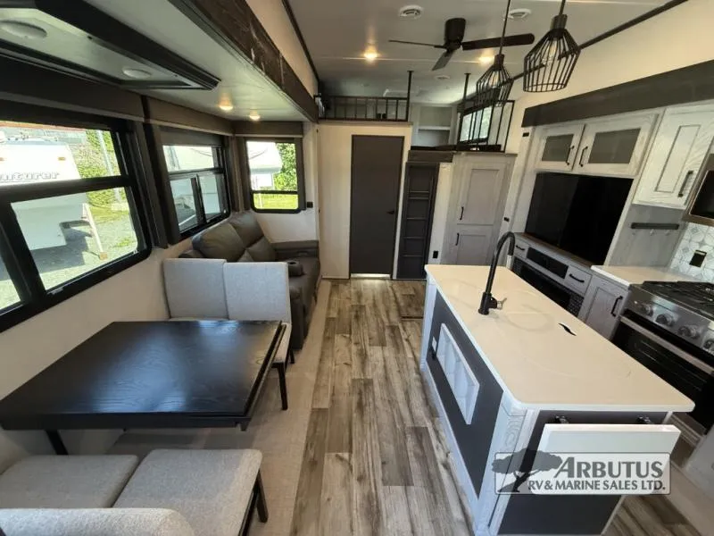 2024 Keystone Montana High Country 381TB - Photo 4