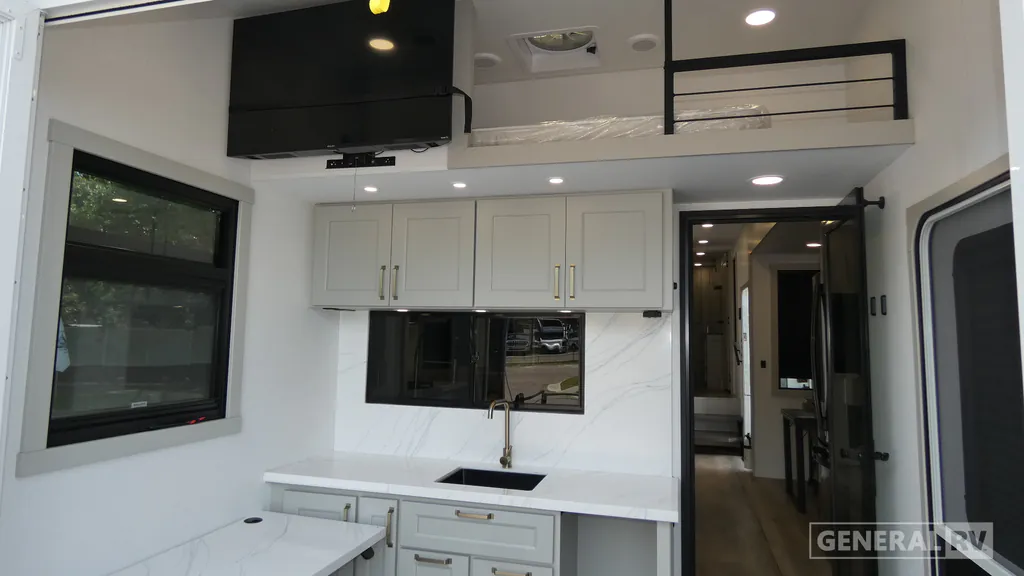 2025 Brinkley Model G 3250, Photos photo 34