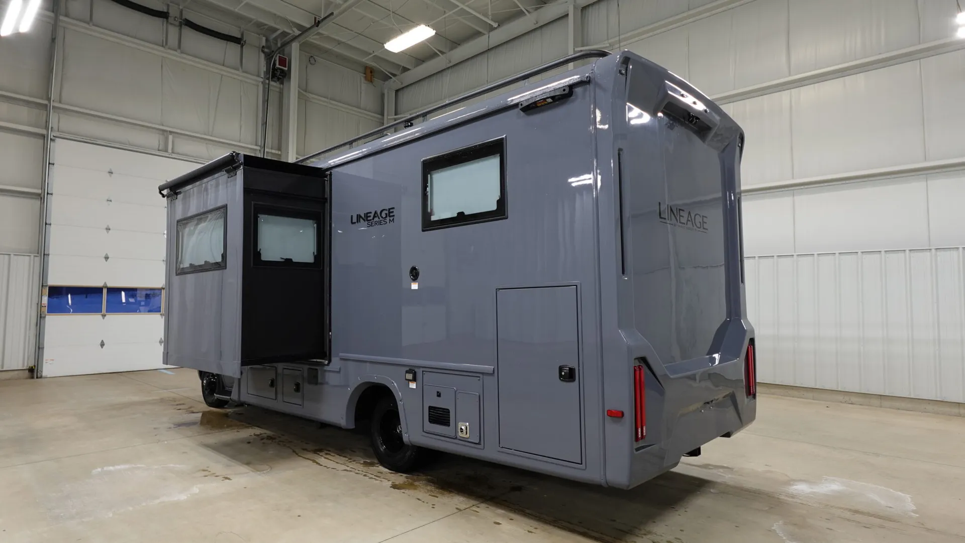 2026 Grand Design Lineage Series M 25TK - Photo 4