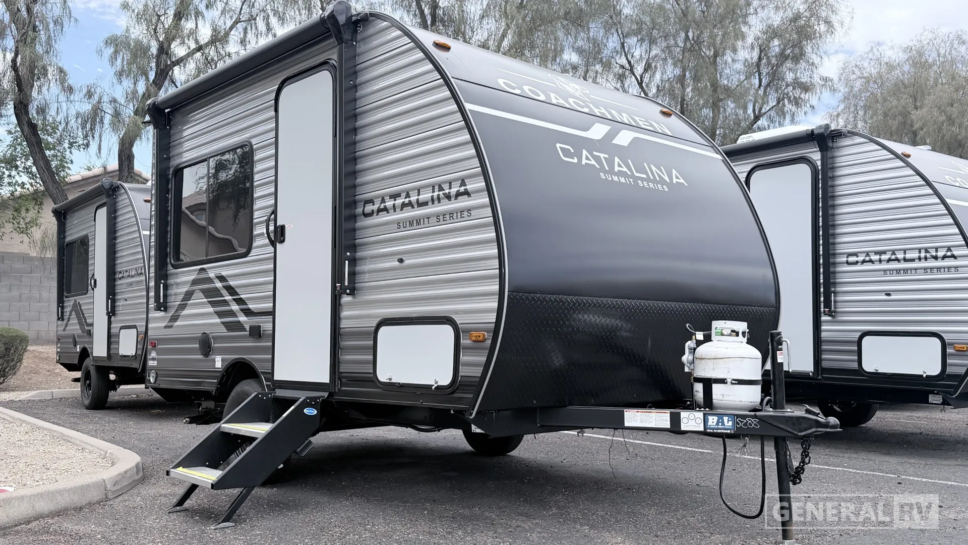 2026 Coachmen Catalina Summit Series 7 134RDX - Photo 2