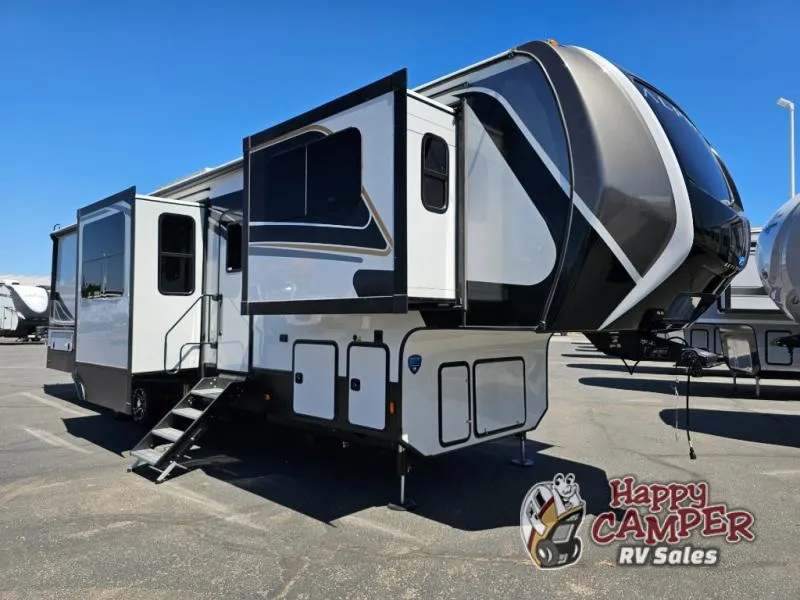2025 Keystone Alpine 3710FL - Photo 3