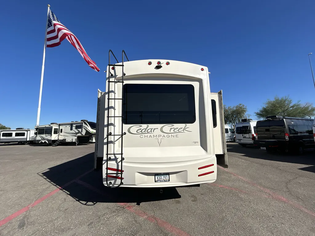 2017 Forest River Cedar Creek 38EL, Photos photo 7