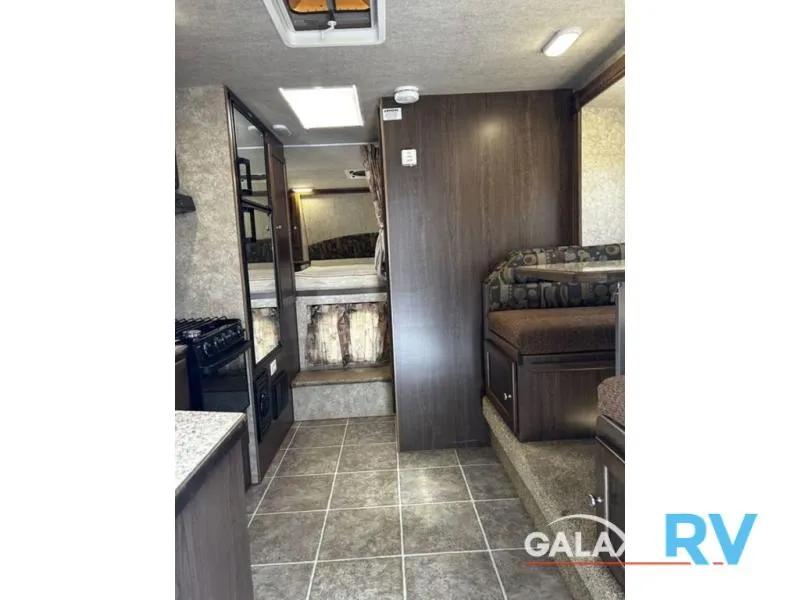 2020 Westland RV Travelaire 95SL - Photo 4