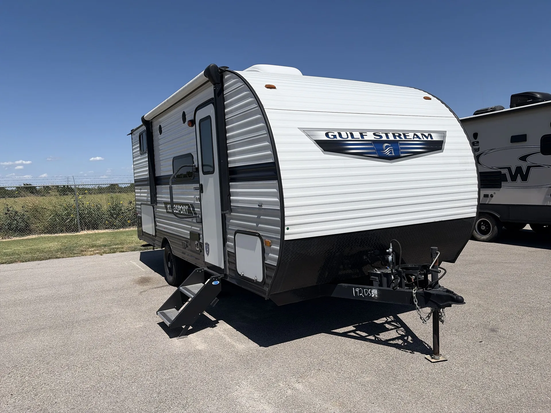 2023 Gulf Stream Kingsport Super Lite 192DS - Photo 2