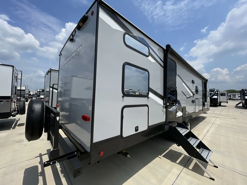 2023 Forest River Cherokee Alpha Wolf 30RDB-L, Photos photo 4