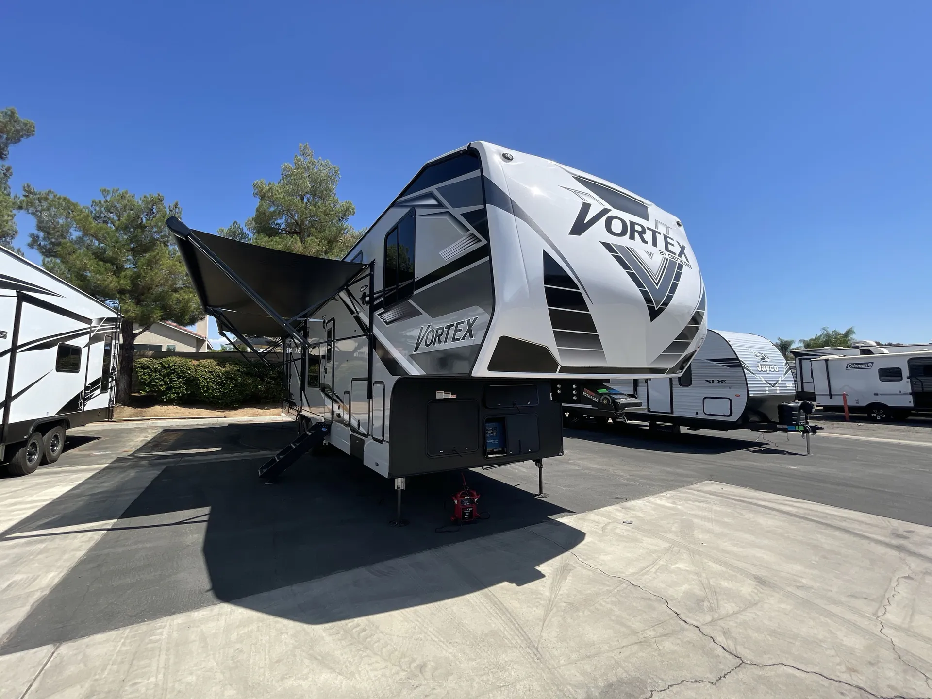 2026 genesis supreme Vortex 4025VPXL - Photo 2