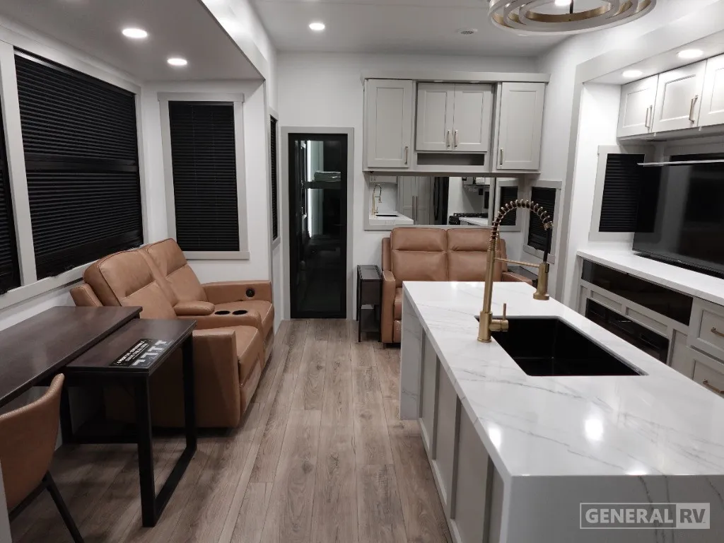 2026 Brinkley Model G 4100 - Photo 3