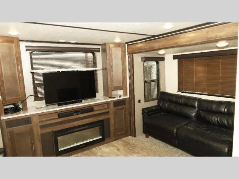 2020 CrossRoads Volante 3861BL - Photo 3