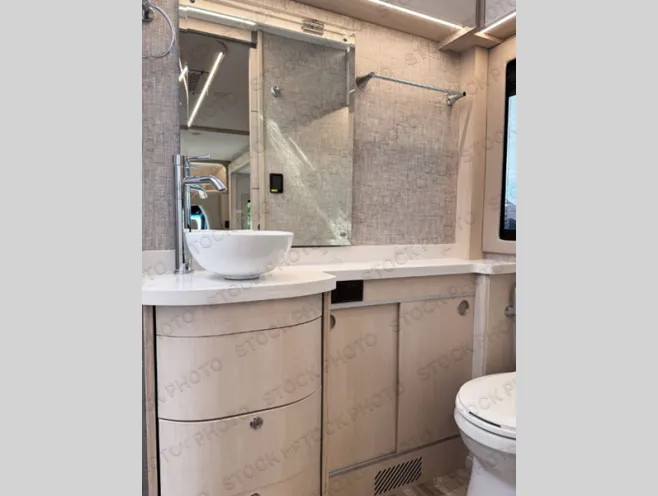 2027 Tiffin Wayfarer 25 RW - Photo 4