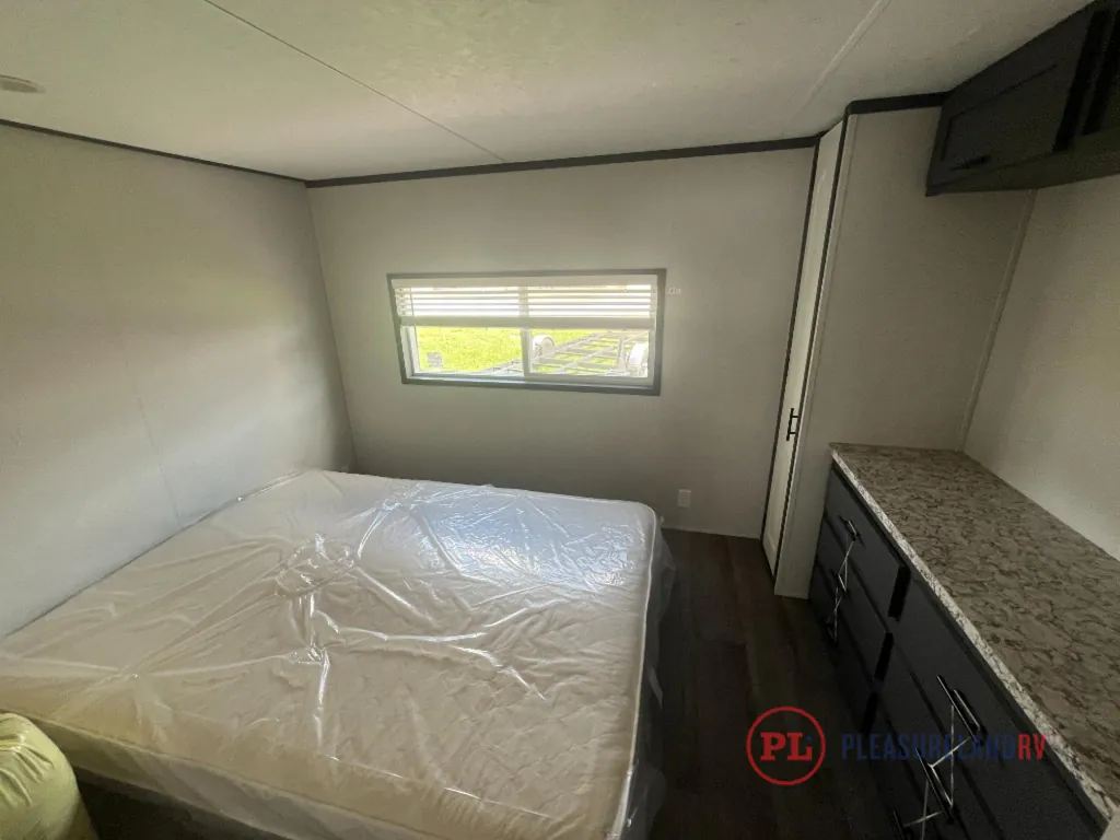 2026 Forest River Quailridge 39FLSKL, Photos photo 19