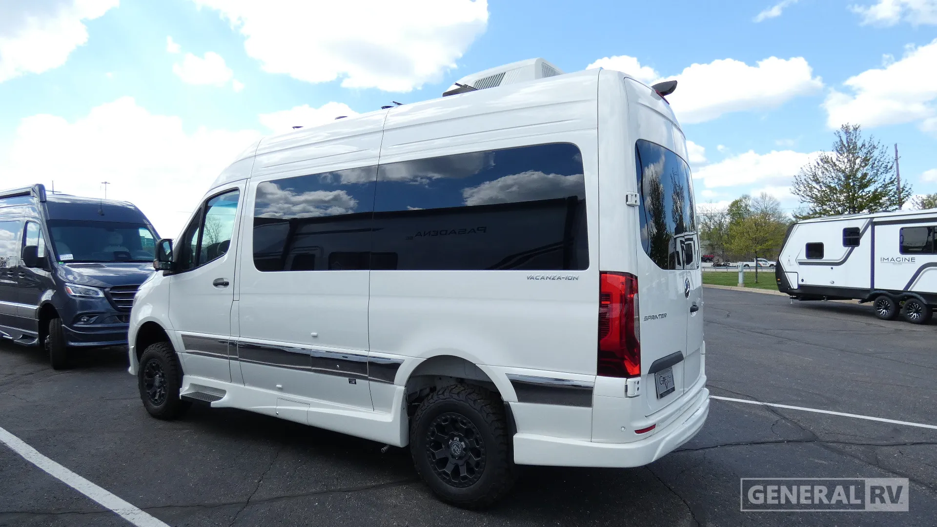 2027 Grech Motors Vacanza-ion 19AWD - Photo 4