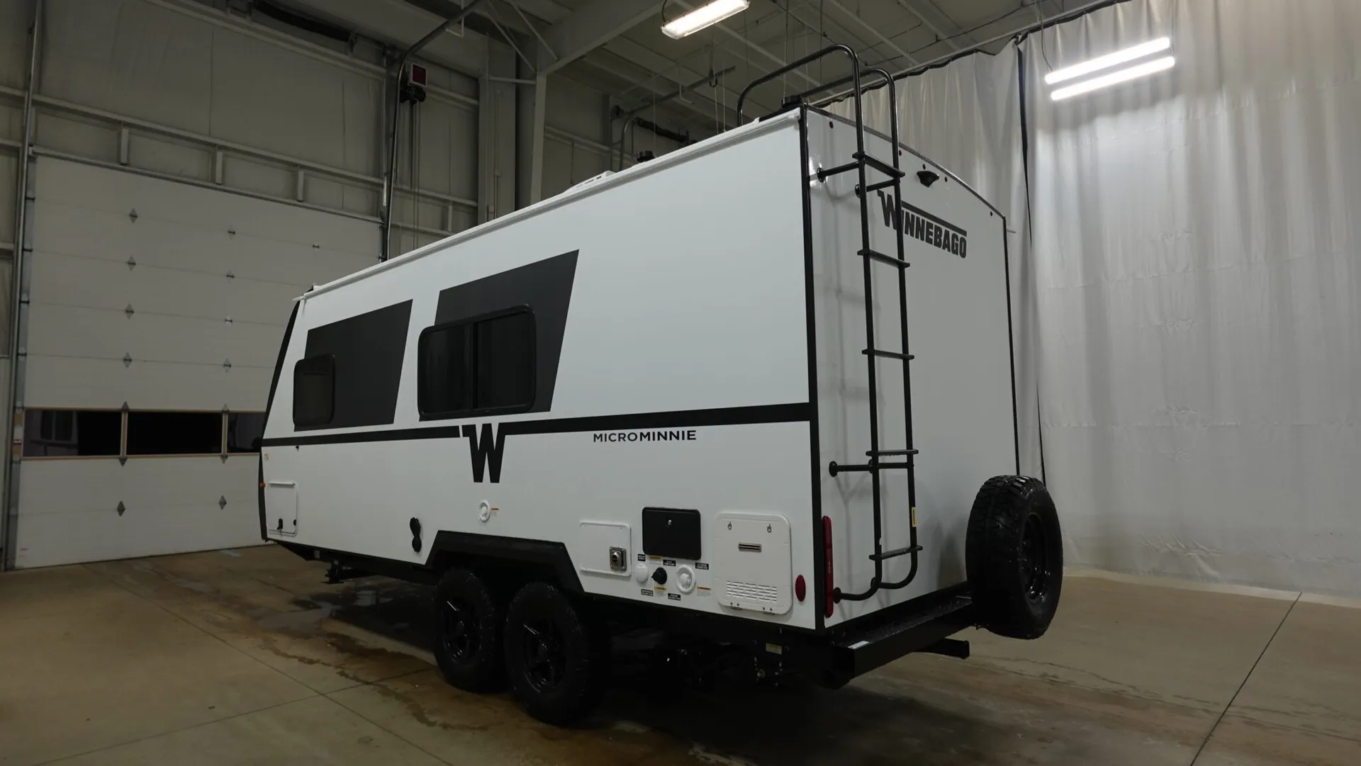 2026 Winnebago Micro Minnie 2000TRB - Photo 4