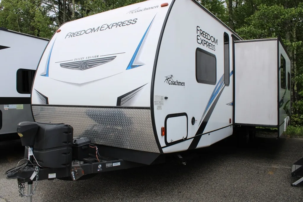 2020 Coachmen Freedom Express Ultra Lite 287BHDS - Photo 3