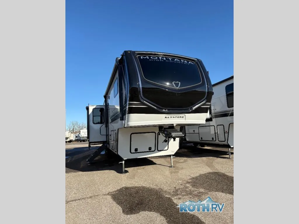 2026 Keystone Montana High Country 295RL - Photo 2