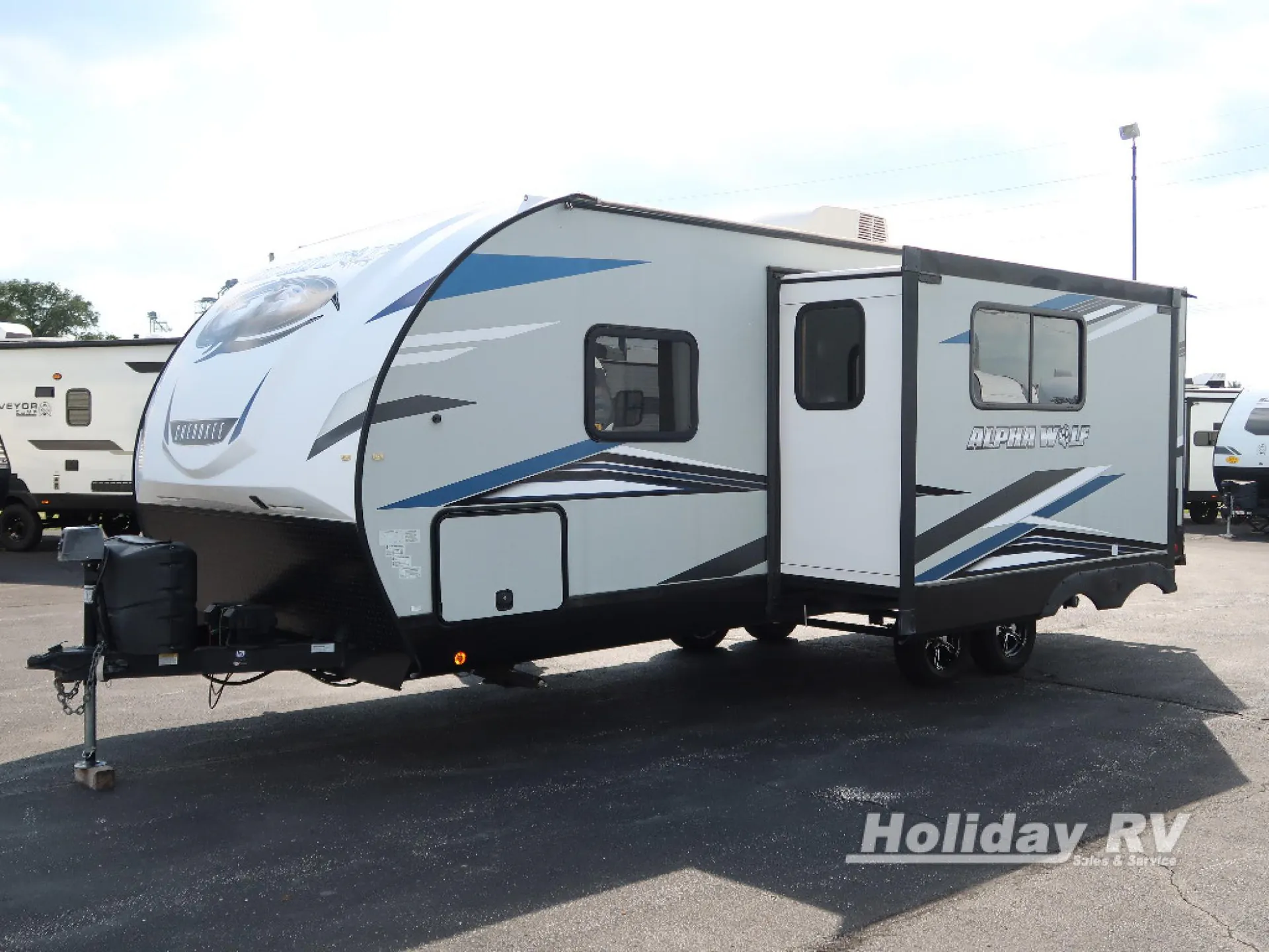 2022 Forest River Cherokee Alpha Wolf 23DBH-L - Photo 3