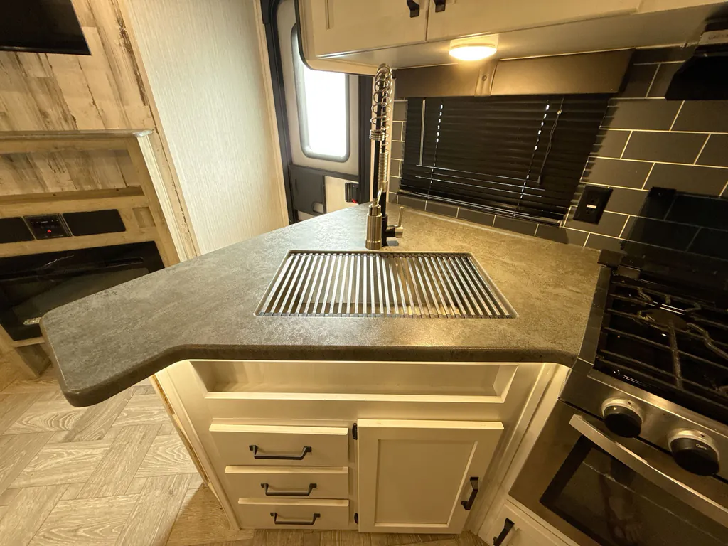 2021 Forest River Puma 32BHQS, Photos photo 27