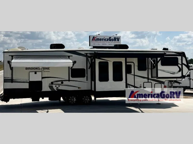2022 Coachmen Brookstone 344FL - Photo 3