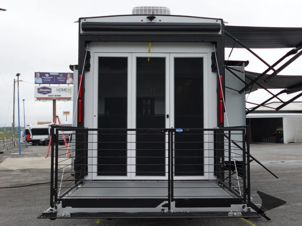 2025 Brinkley Model G 3250, Photos photo 13