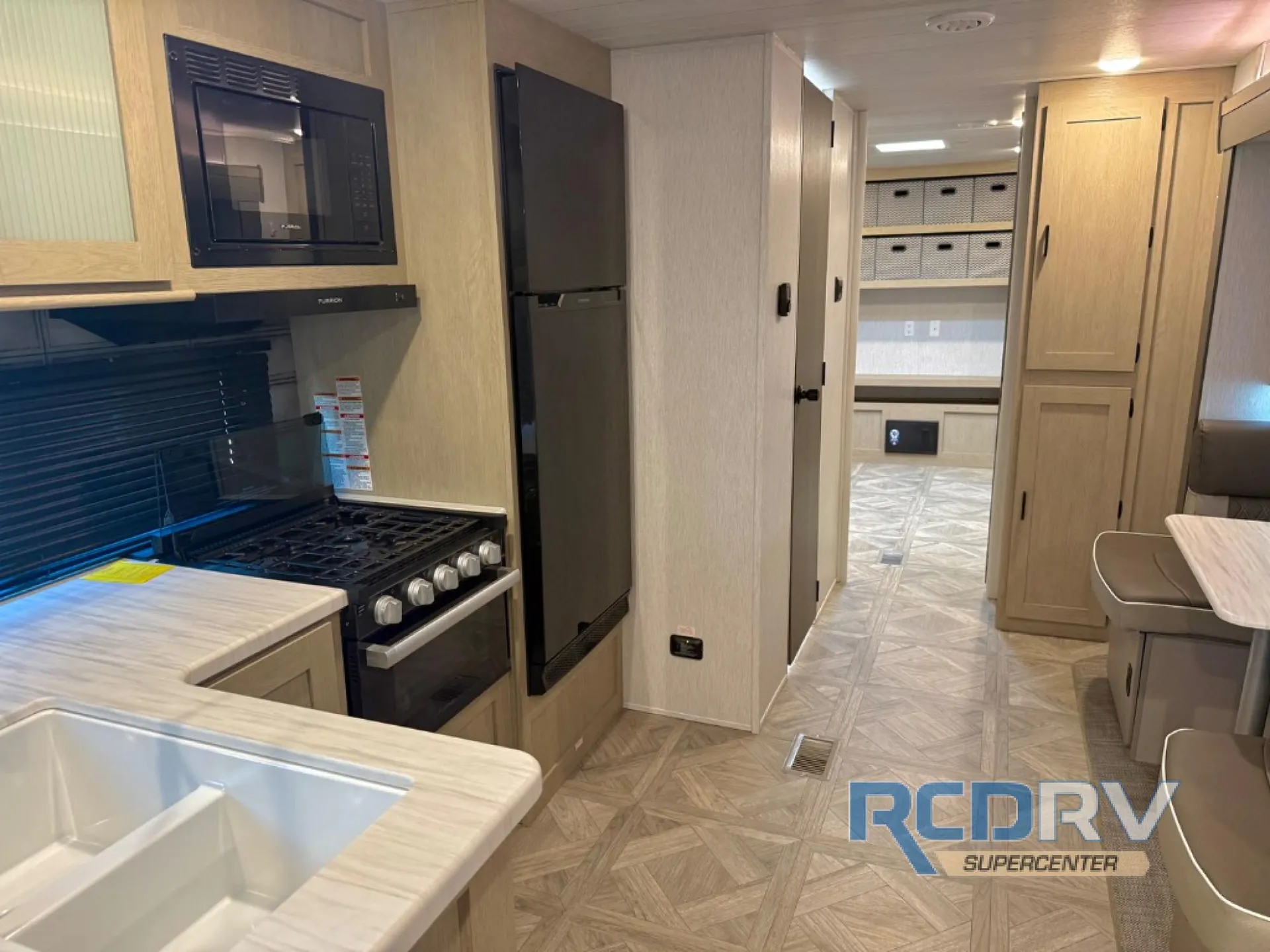 2024 Forest River Wildwood 31KQBTS - Photo 3