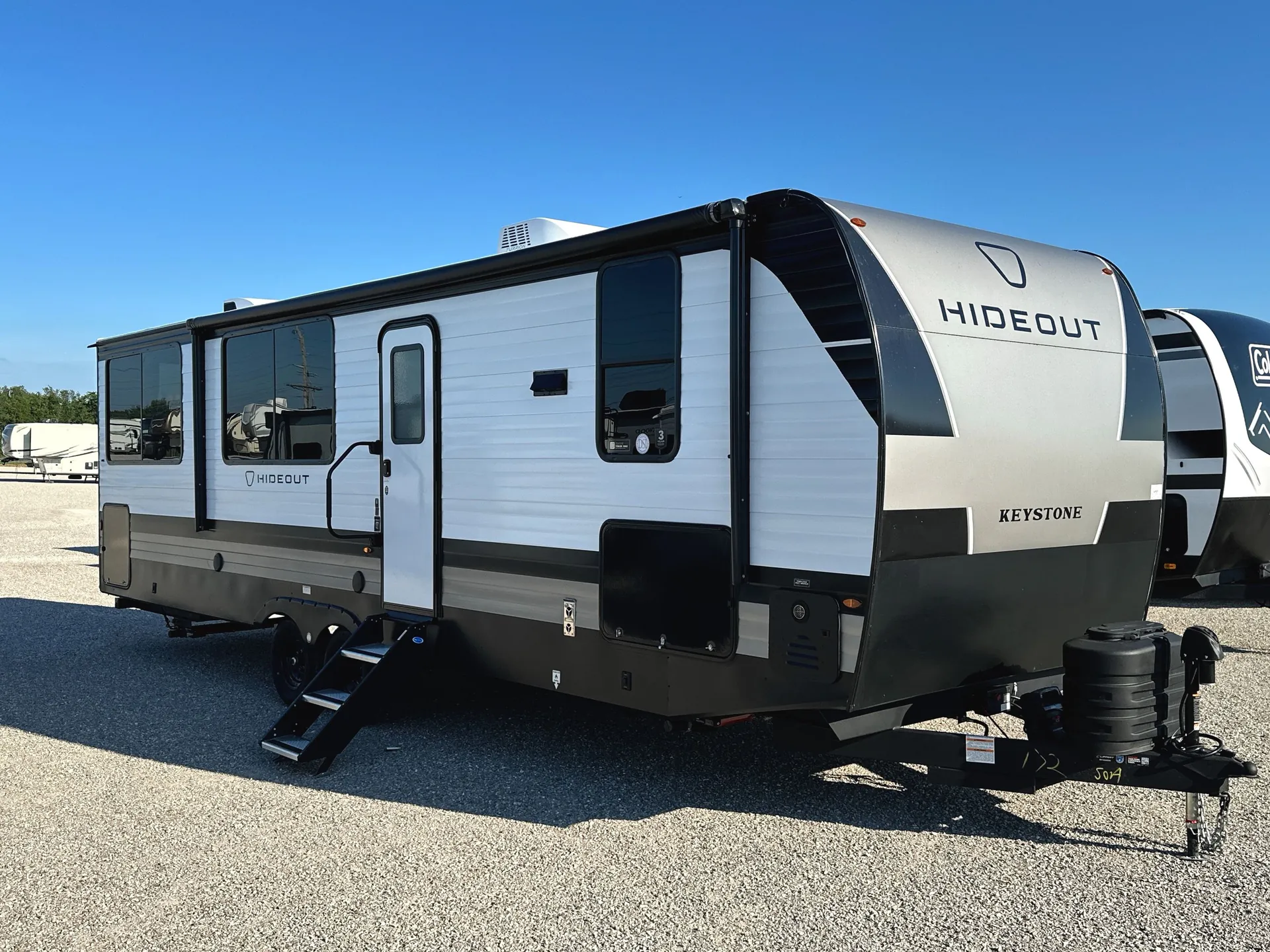 2027 Keystone Hideout Max 29HAVEN dealer photo 1 from Camping World