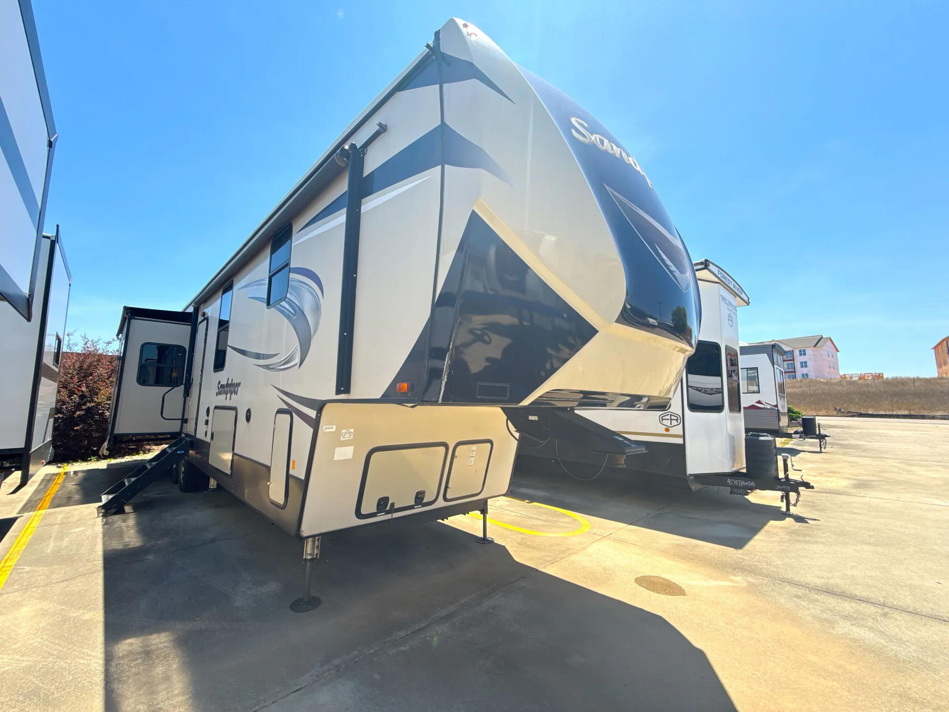 2019 Forest River Sandpiper 378FB - Photo 2