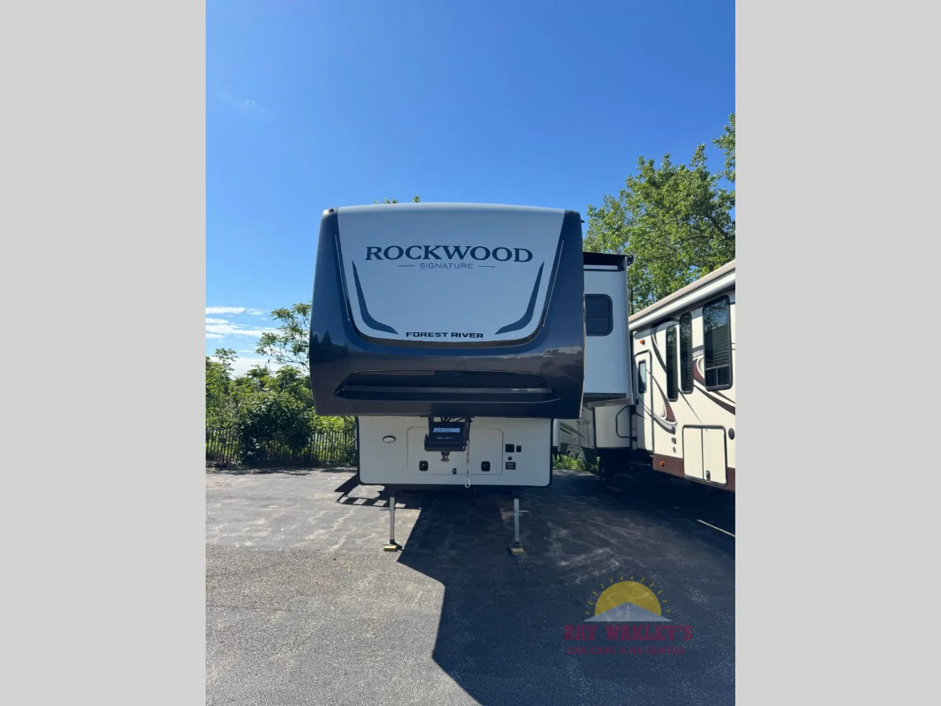 2026 Forest River Rockwood Signature 371RK - Photo 4