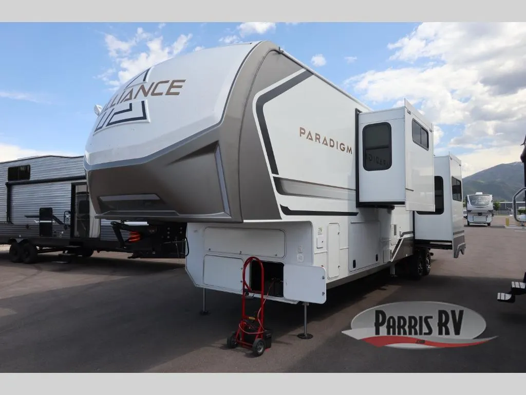 2025 Alliance RV Paradigm 382RK - Photo 4