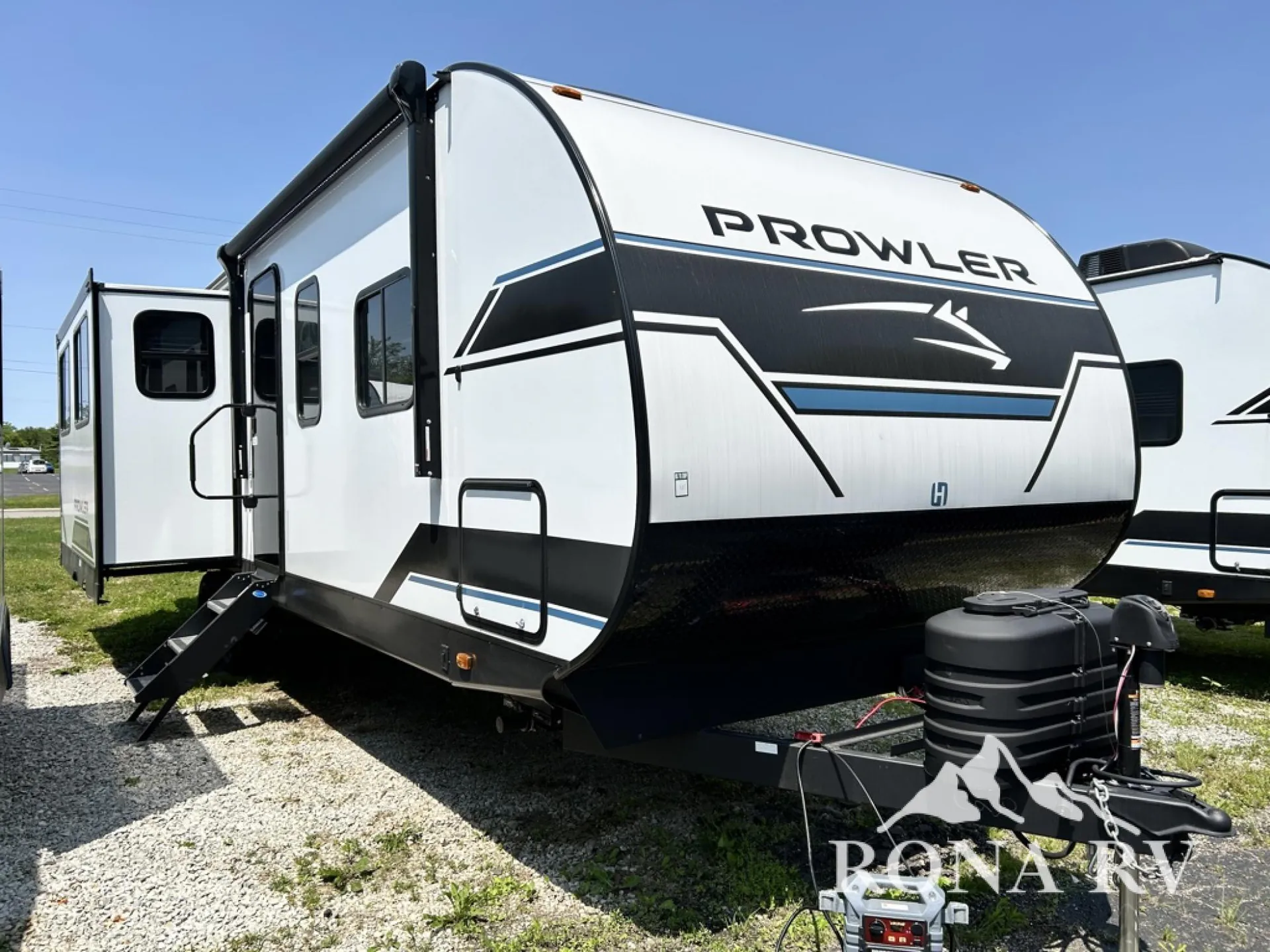 2025 Heartland Prowler 3009RL - Photo 2