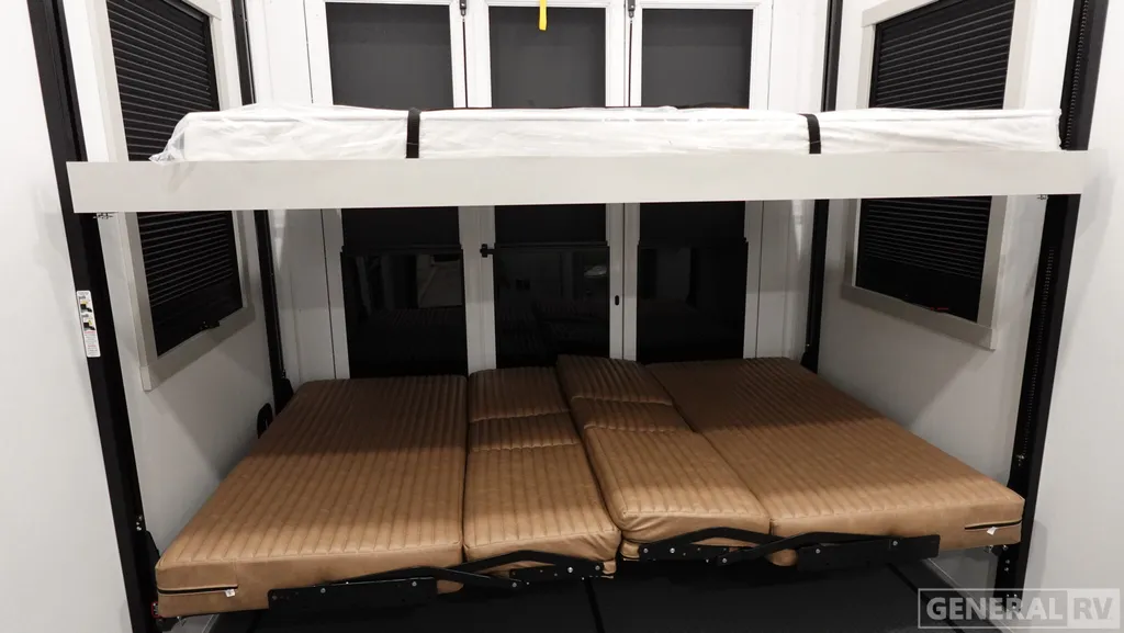 2026 Brinkley Model G 3950, Photos photo 38
