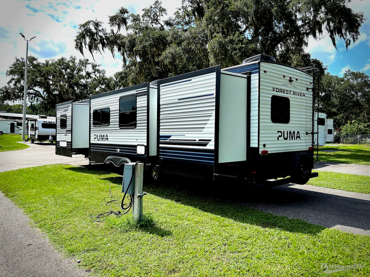2027 Forest River Puma 32BHFS - Photo 4